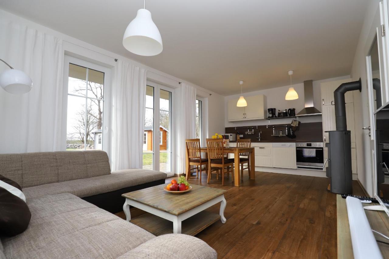 Ferienwohnung1 In Der Villa Westwind Thiessow Kültér fotó